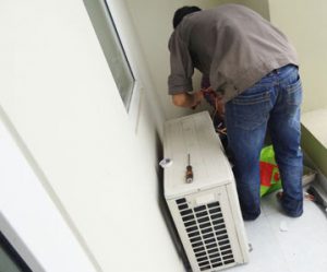 sửa chữa điều hòa funiki